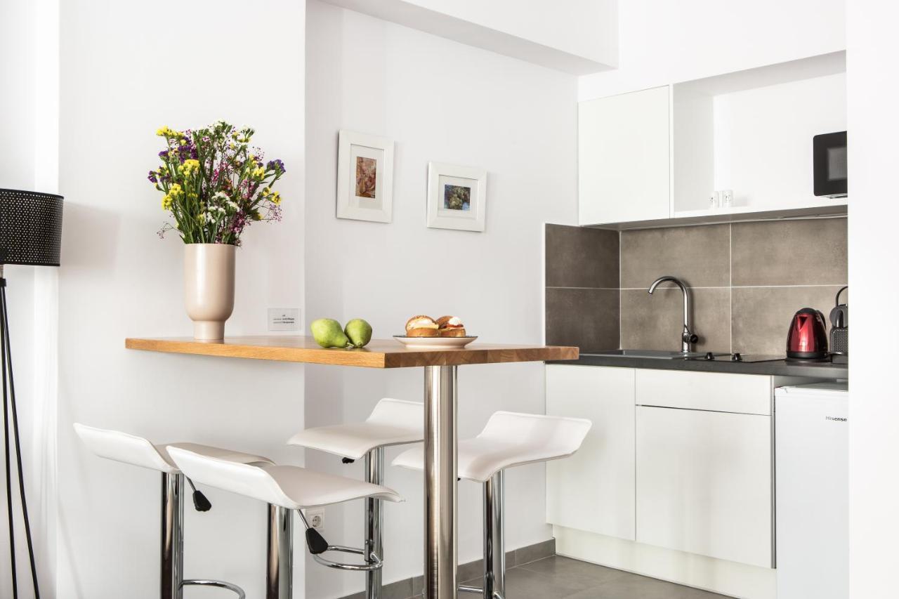 Apartamento The Square Six Atenas Exterior foto